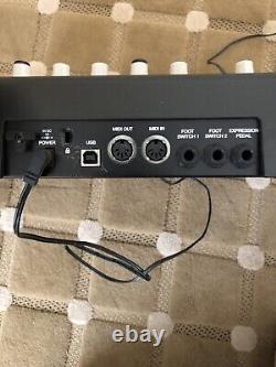 Akai MPK61 MIDI Keyboard Controller Semi-Weighted 61 Keys Black