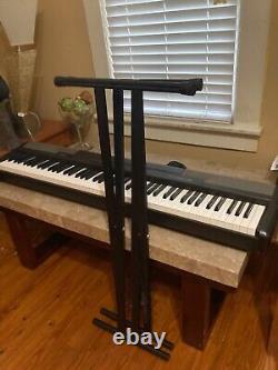 CASIO CDP-100 Keyboard black with Casio SP3 and stand