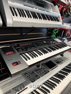 Roland FA-06 61-Key Music Workstation / Arranger / Digital & Stage Piano / Synth