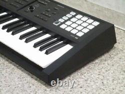 Roland FA-06 Keyboard Synthesizer Music Workstation 61 Keys Piano