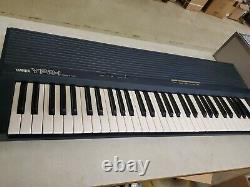 VINTAGE YAMAHA YPR-1 PORTABLE PIANO KEYBOARD Music electric sound machine