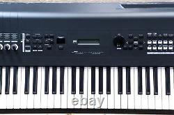 Yamaha MX88 Music Synthesizer 88-Key Piano Action Black Digital Synthesizer