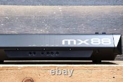 Yamaha MX88 Music Synthesizer 88-Key Piano Action Black Digital Synthesizer