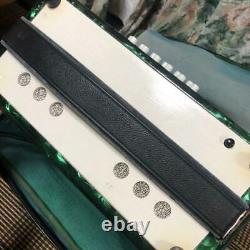 Yamaha accordion musical instrument piano keyboard green
