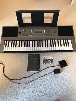 Yamaha piano keyboard 61 keys used PSR