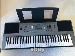 Yamaha piano keyboard 61 keys used PSR