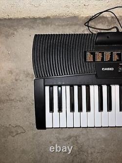 Casio Ctk-520l Instrument De Musique De Clavier Électronique Pour Piano