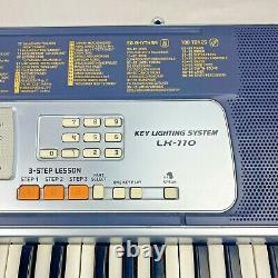 Casio Lk-110 Éclairage De Clés Piano Électronique Avec Support Instrument De Musique Testé