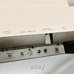 Clavier électronique compact YAMAHA P-121WH avec adaptateur et pupitre à musique