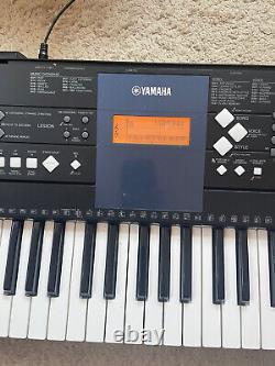 Clavier numérique musical Yamaha PSR-E333 à 61 touches avec adaptateur secteur