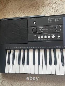 Clavier numérique musical Yamaha PSR-E333 à 61 touches avec adaptateur secteur