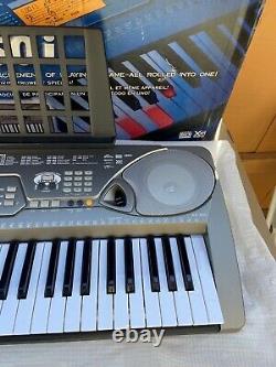 Nouveau Clavier Yamaha Ez-250i Portatone Piano Brand New In Box W Titulaire N Livres