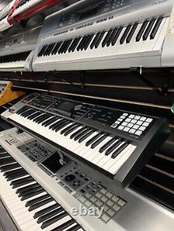 Roland Fa-06 61-key Music Workstation / Arrangeur / Piano Numérique Et Scène / Synth