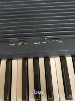 Vintage Yamaha Ypr-1 Portable Piano Keyboard Machine À Son Électrique De Musique