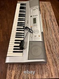 Yamaha Ypt300 Clavier Piano Instrument De Musique Fonctionne Très Bien